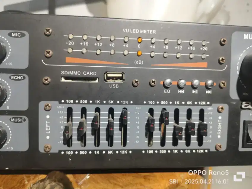 Amplifier AIWA second