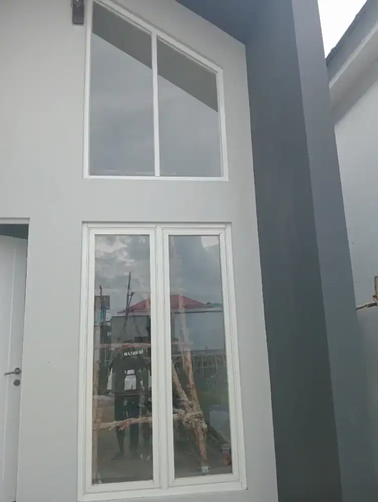 Kusen aluminium Dan kaca