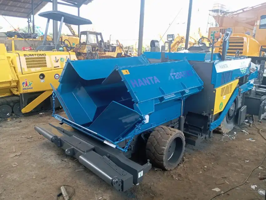 Dijual unit handal Hanta F2045W2 Asphalt Finisher Build Up Harga DP