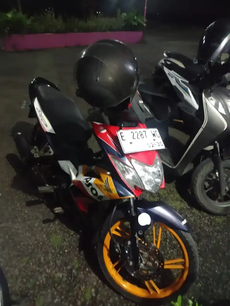 Dijual cepat Honda Blade Repsol 110cc pajak panjang