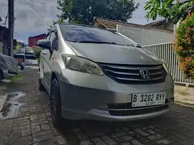 Honda Freed 2009 Bensin
