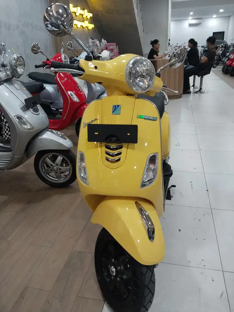 PIAGGIO VESPA LX IGET 125 2017 PERFECT CONDITION