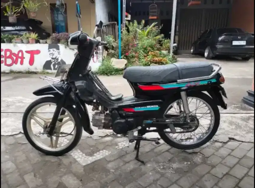 Jialing mirip grand tahun 2000 plat AB Bantul