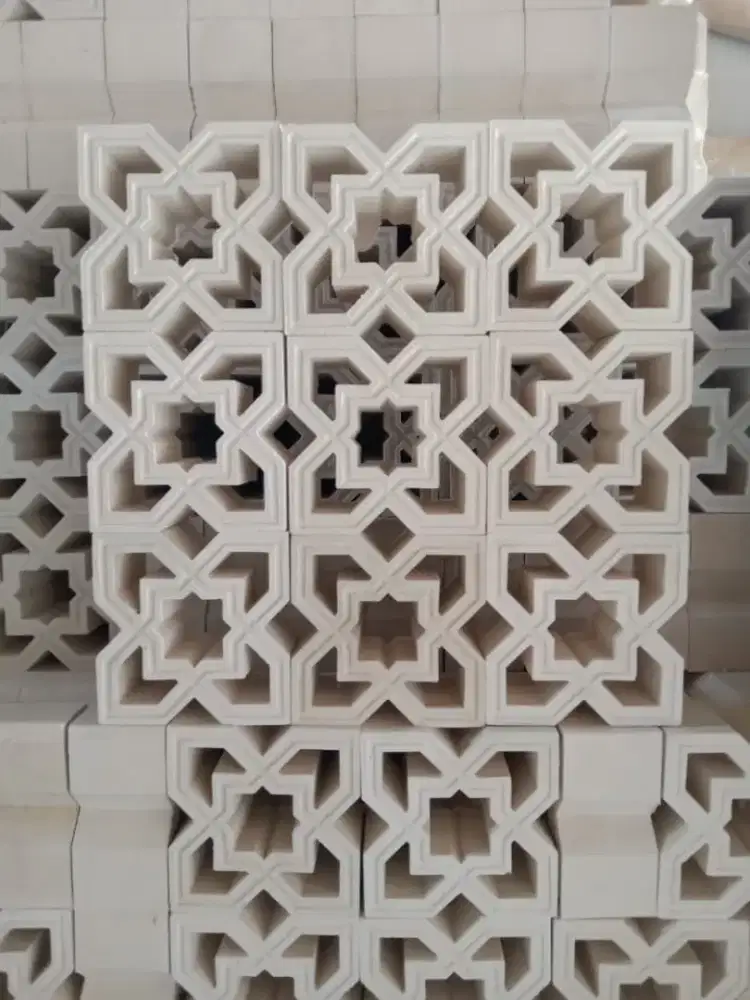 Roster beton minimalis