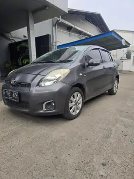 Yaris J AT 2012