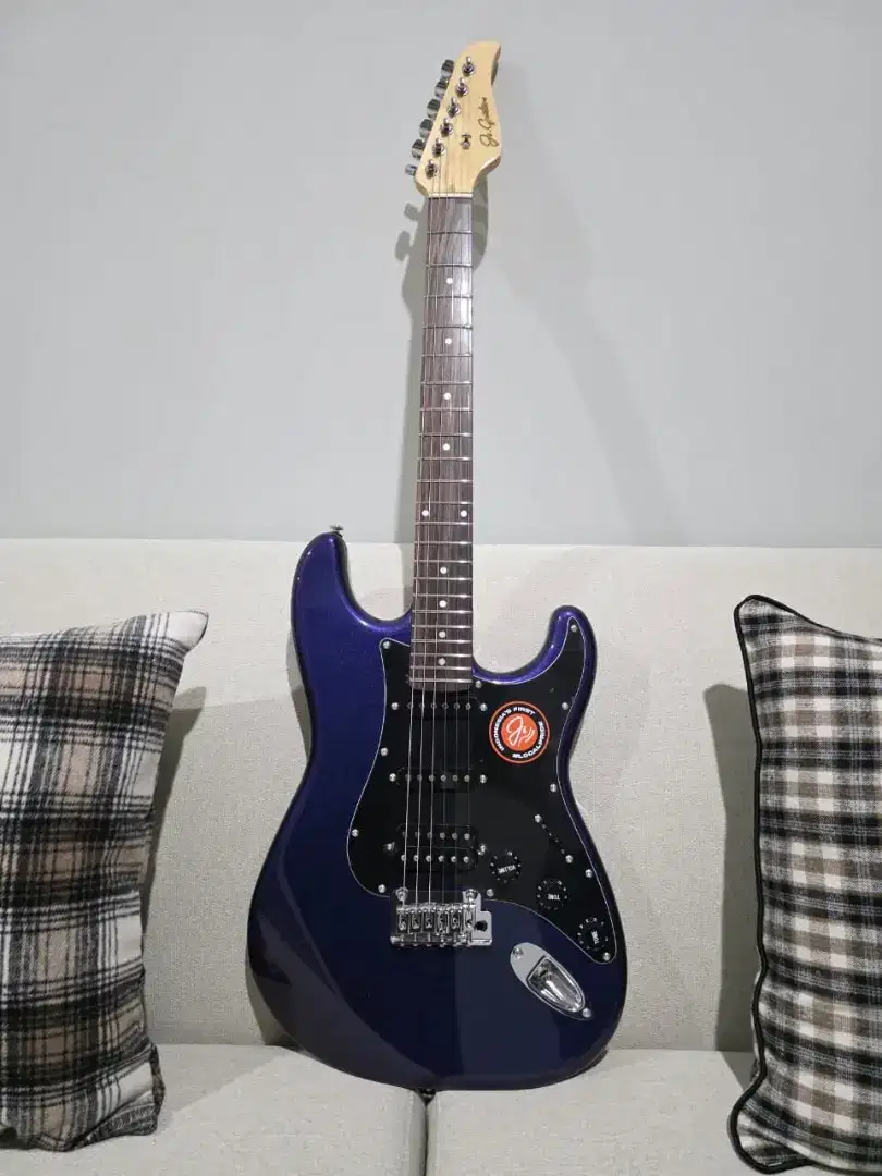 Gitar listrik JS nova 1 nebula ori limited mulus spt baru fullset sby
