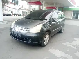 Nissan Grand livina 2011 Bensin