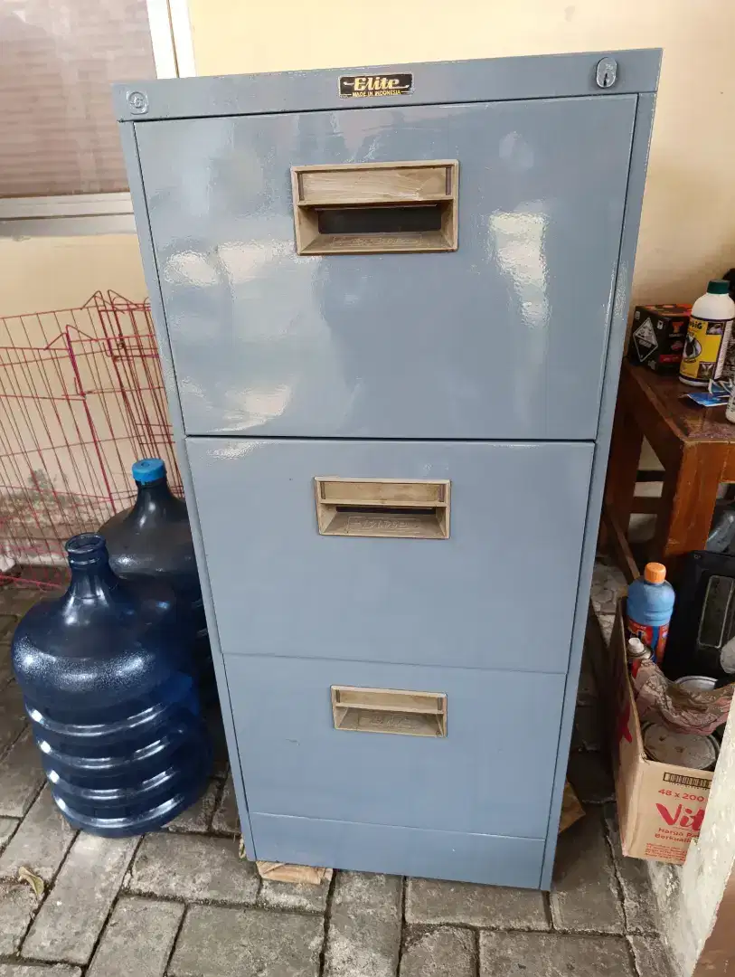 Jual filing kabinet  second 3 laci, Lok Pamulang Timur, Tangsel