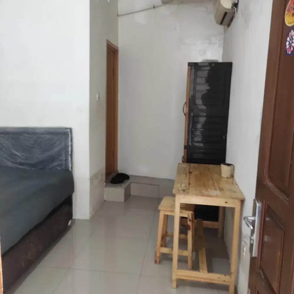 3. Kos Exclusive di BINTARO free wifi Kost