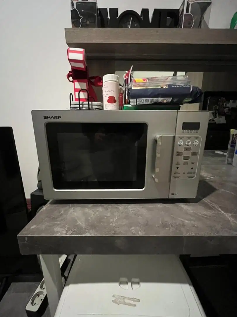 Microwave Oven Sharp (R678IN)