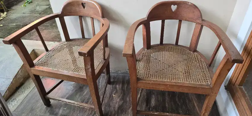 Dijual kursi jati tua rotan set 4 buah