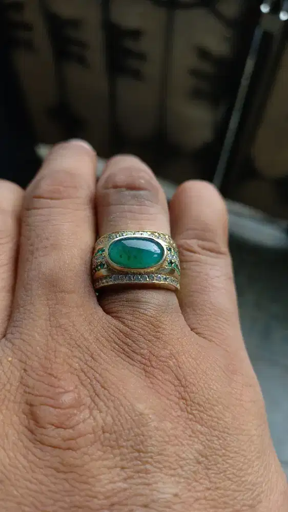Bacan coklat merah lintang top kristal