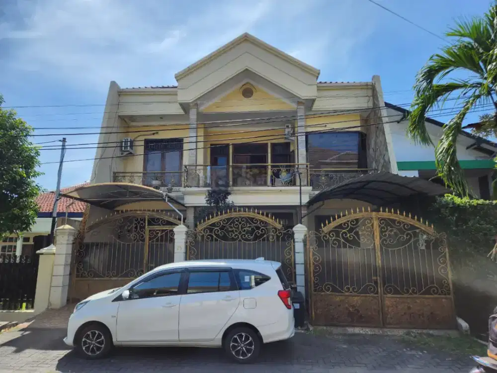 Dijual rumah terawat ketintangan dekat royal plaza samsat