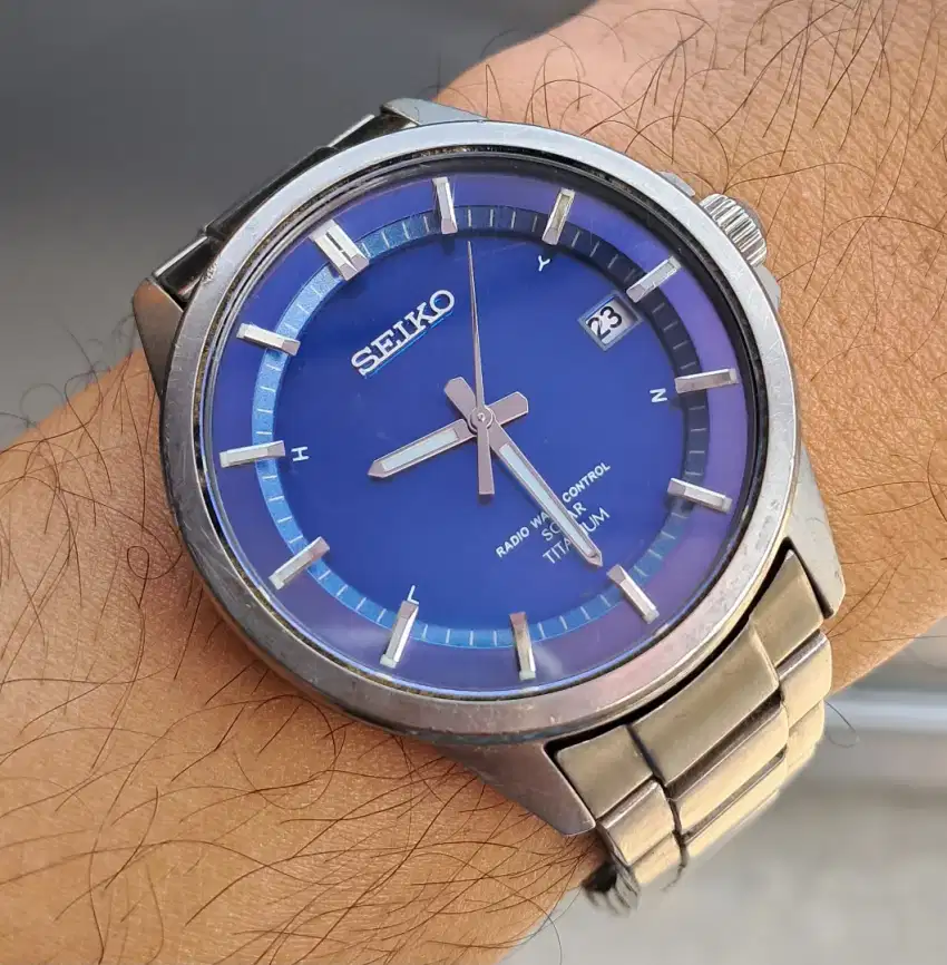 Seiko radio wave control titanium solar