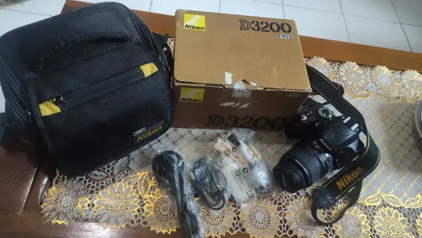 Camera DSLR Nikon D3200 Full set lengkap