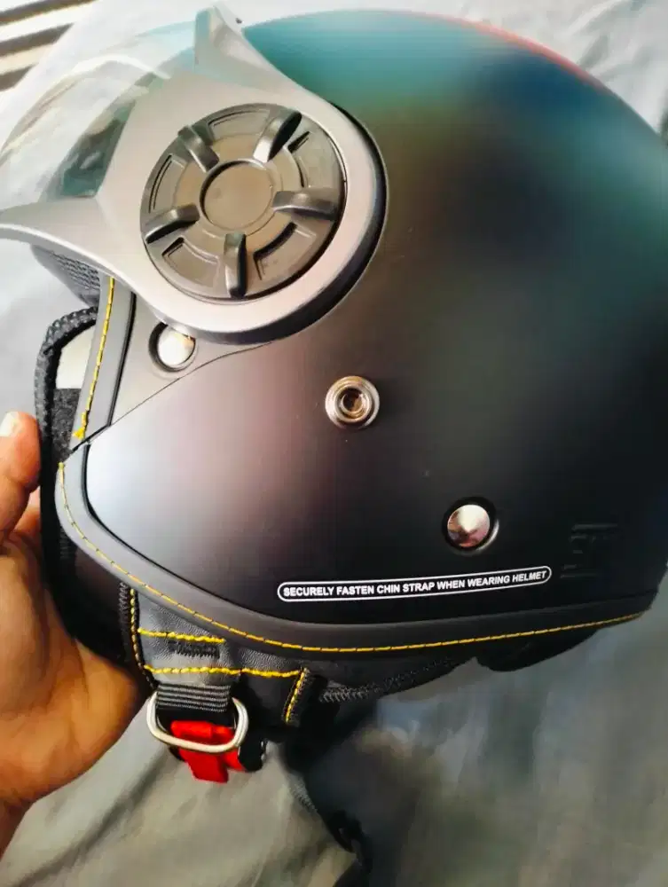 Dijual Helm cargloss ori