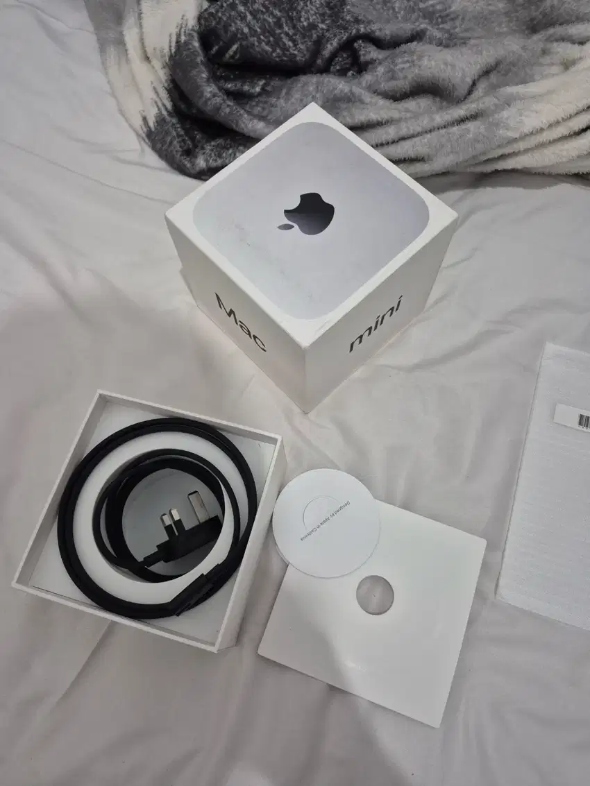 Apple MAC Mini M4 256gb 10 core CPU 10 core GPU ram 16 GB mulus