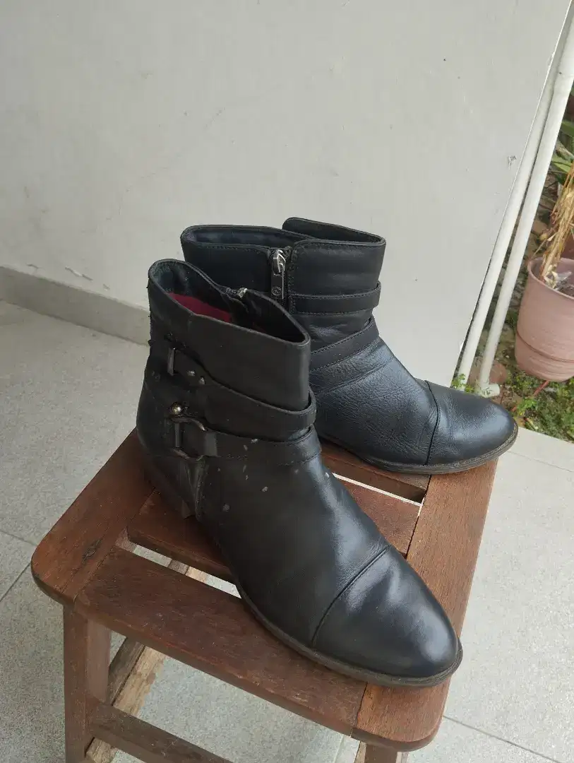 Sepatu boot wanita kulit sapi asli size 39