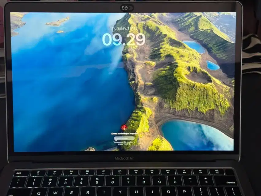 Dijual MacBook Air 2020 spec profesional, pelajar or for daily use