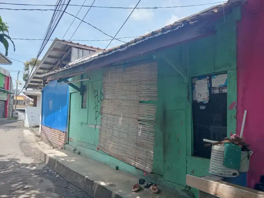 30 meter jalan raya Cinunuk cimekar strategis jalan lebar depan pom