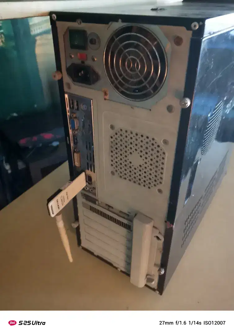 CPU Intel i3 + Ati Radeon