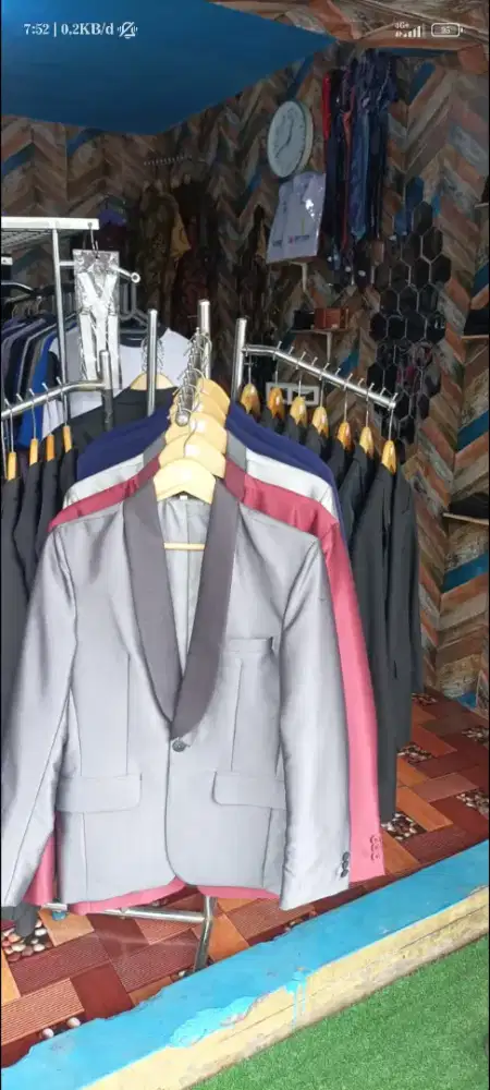 Lowongan Pekerjaan Karyawan Toko Jas