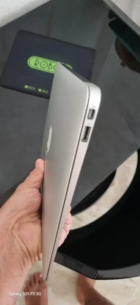 Apple Macbook Air 2011