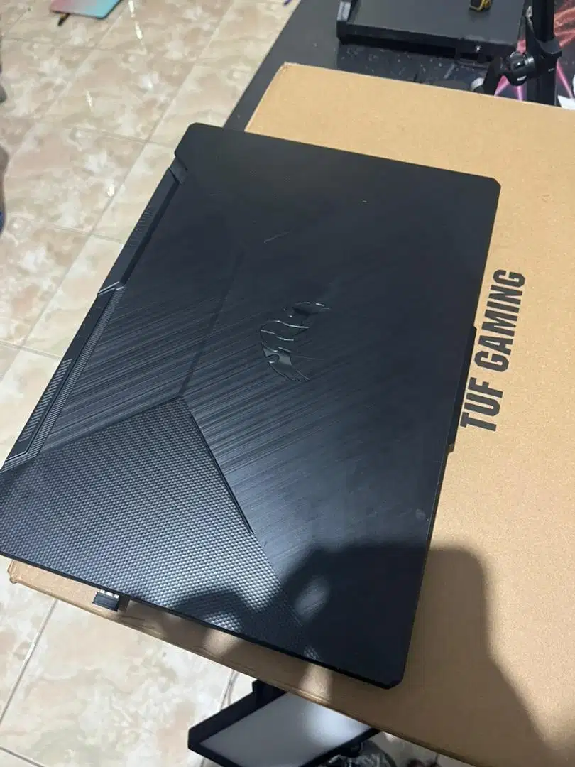 Tuf gaming f15 bonus headphone dan keyboard