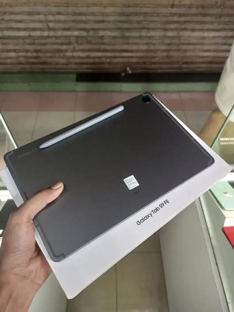 Samsung Tab S9 FE wifi only 6/128 Fullset ori