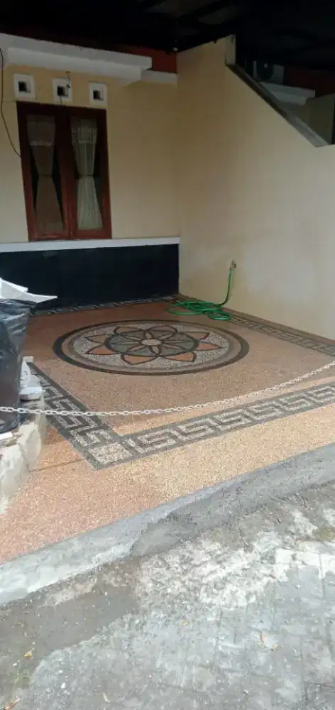 Batu koral sikat motif teras