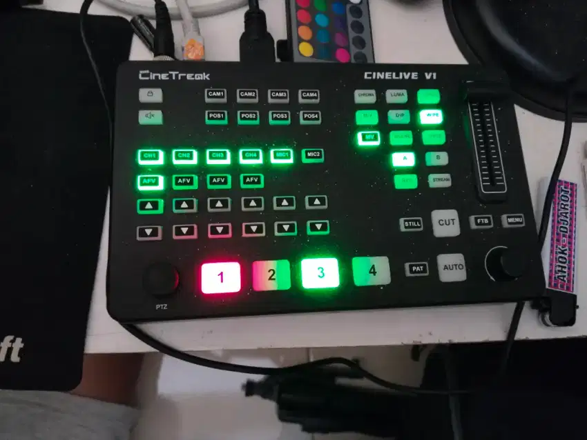 Cinelive V1 Video Switcher +Monitor 15 inch