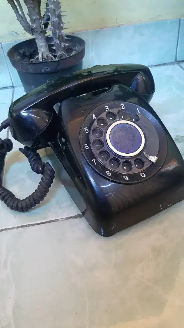 TELEPON JADUL LANGKA