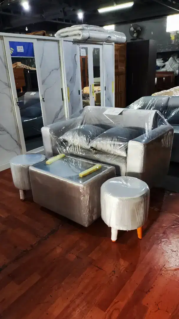 JUAL SATU SET SOFA RUANG TAMU RETRO MURAH