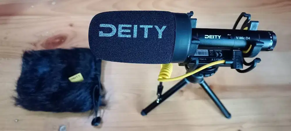 Deity V-Mic D4 Hybrid Analog/Digital Shotgun Microphone