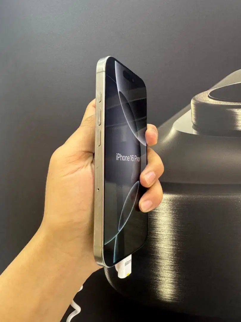 cukup dengan tukar tambah hp lama kamu dan dapatkan iphone 16 pro