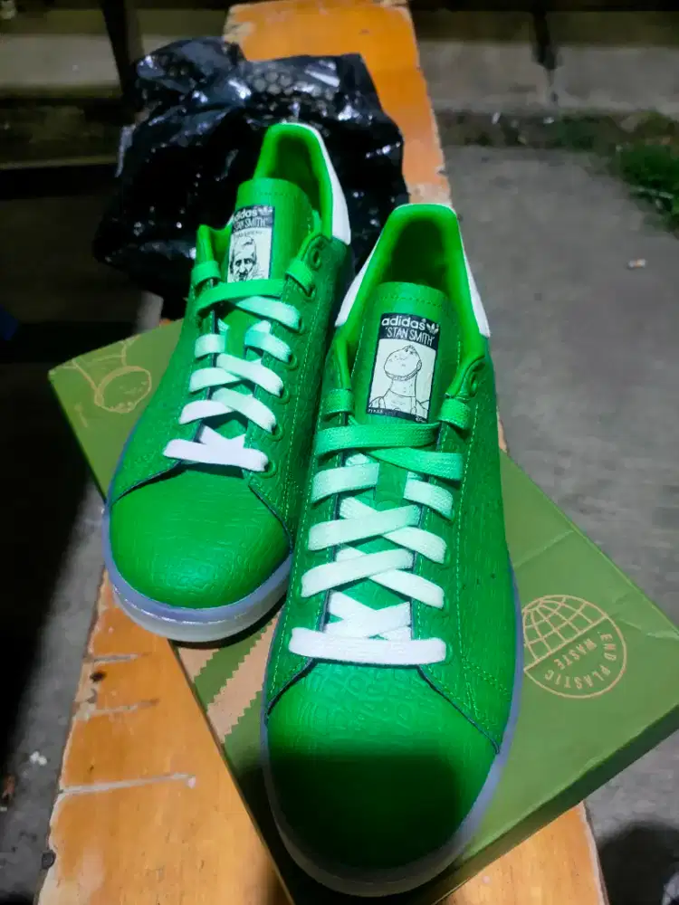 Adidas stansmith collab toys
