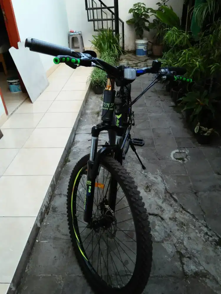 Sepeda Gunung Aviator