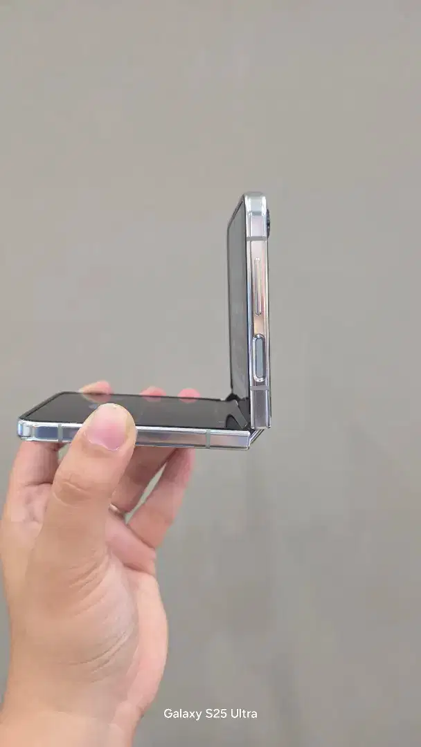 GALAXY Z FLIP 5 512GB (NEGO SAMPAI JADI)