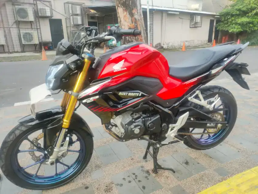 Jual CB150 R V4 tahun 2021
