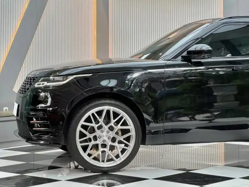 TOP CONDITION ! Range Rover Velar 2.0 R Dynamic 2018
