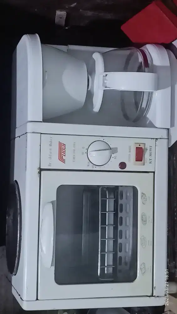 Breakfast maker funai