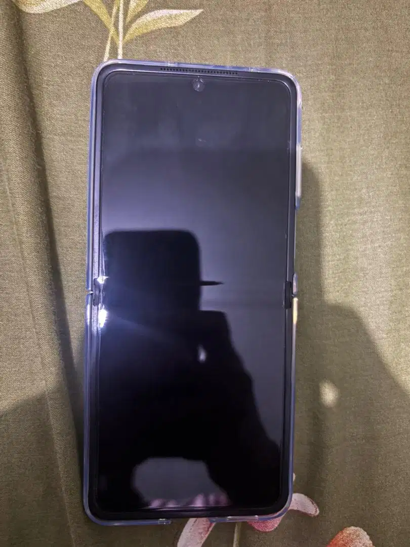 Oppo Find N2 Flip/Lipat - Ungu
