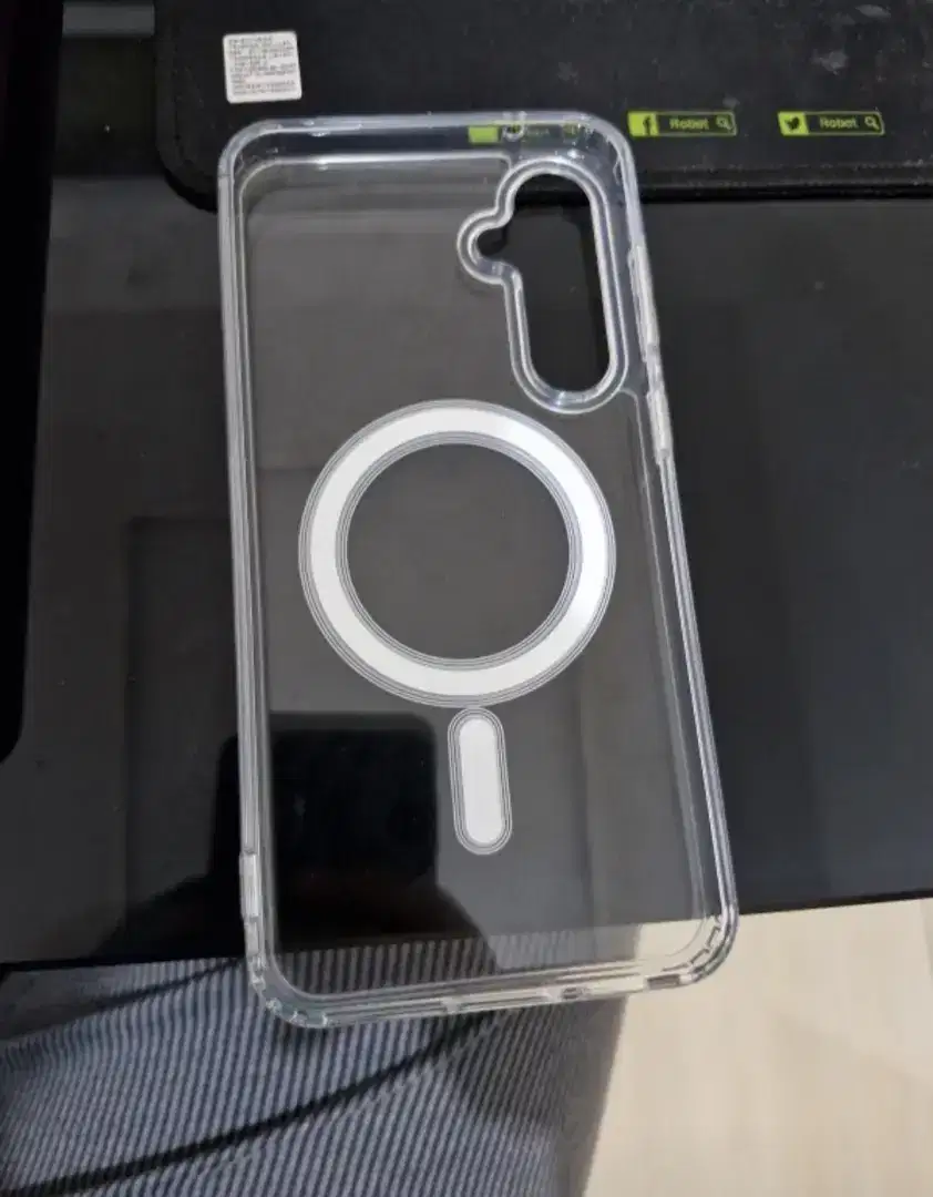 Magsafe S23 FE Black & Clear