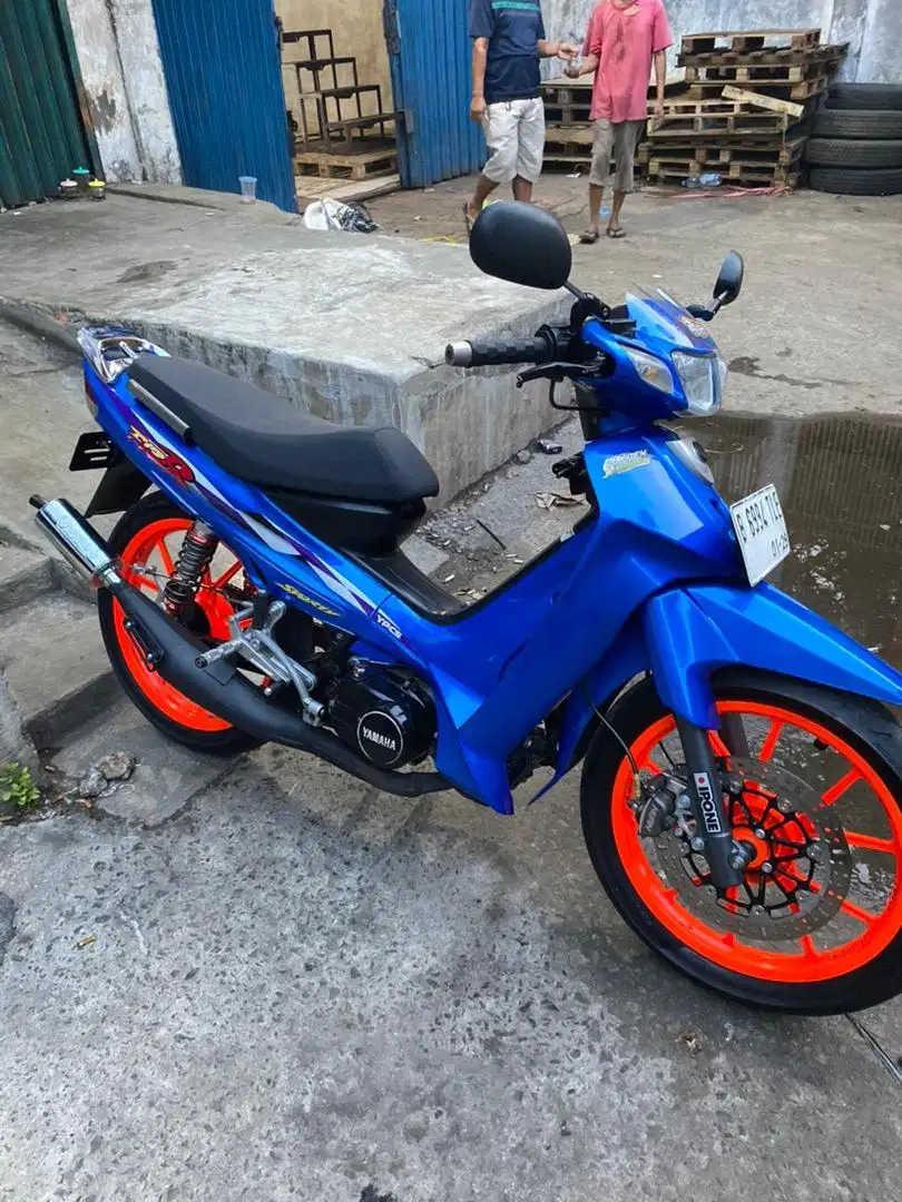 Yamaha fizr th 2004 biru full modif
