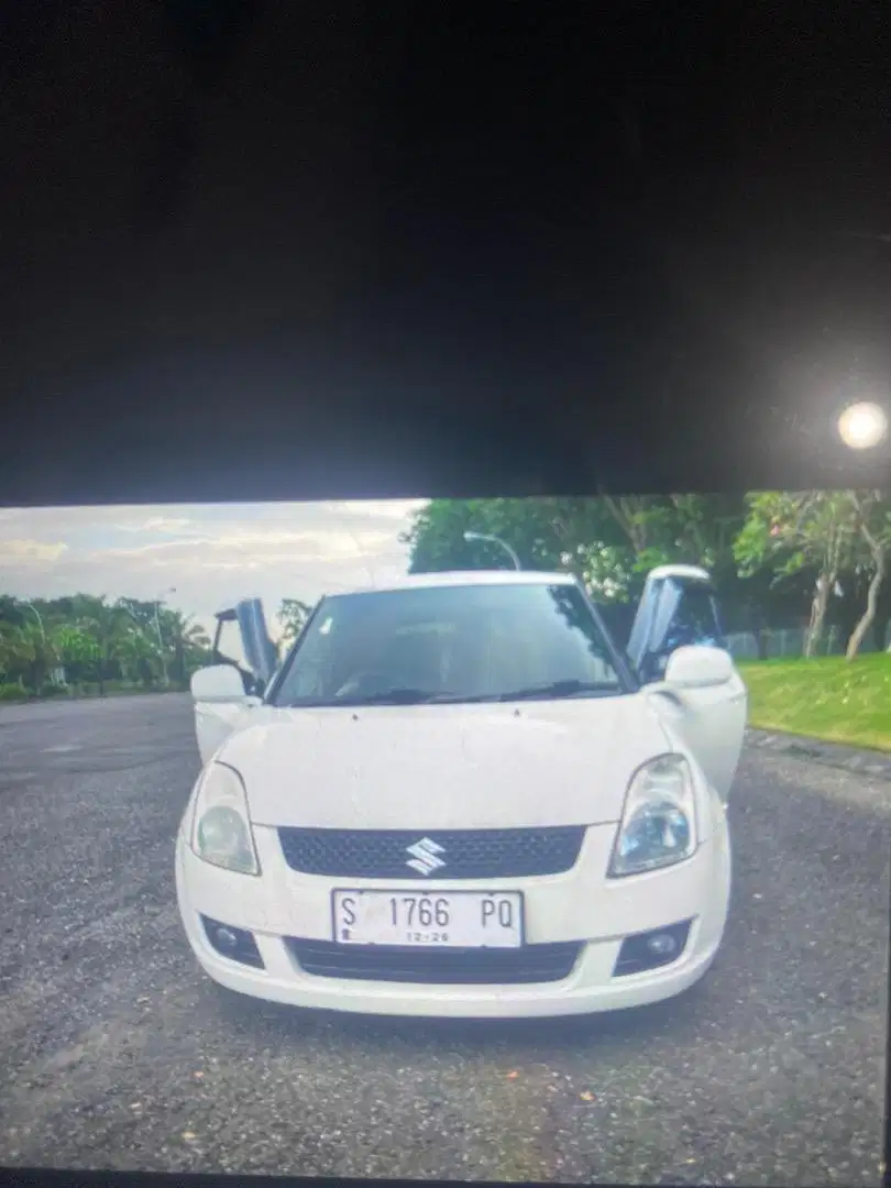 DIJUAL CEPAT SWIFT AT 2010