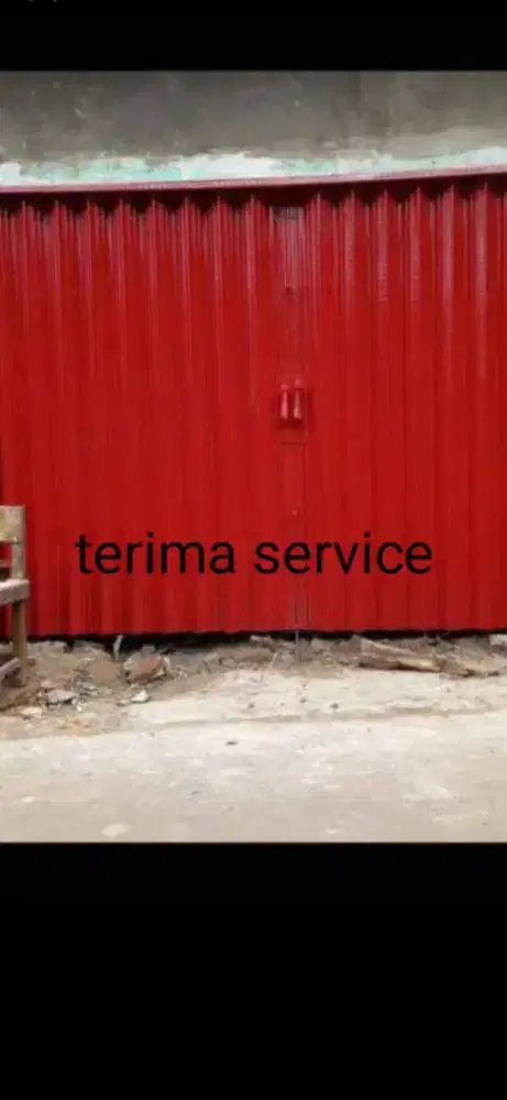 Rolling door folding gate