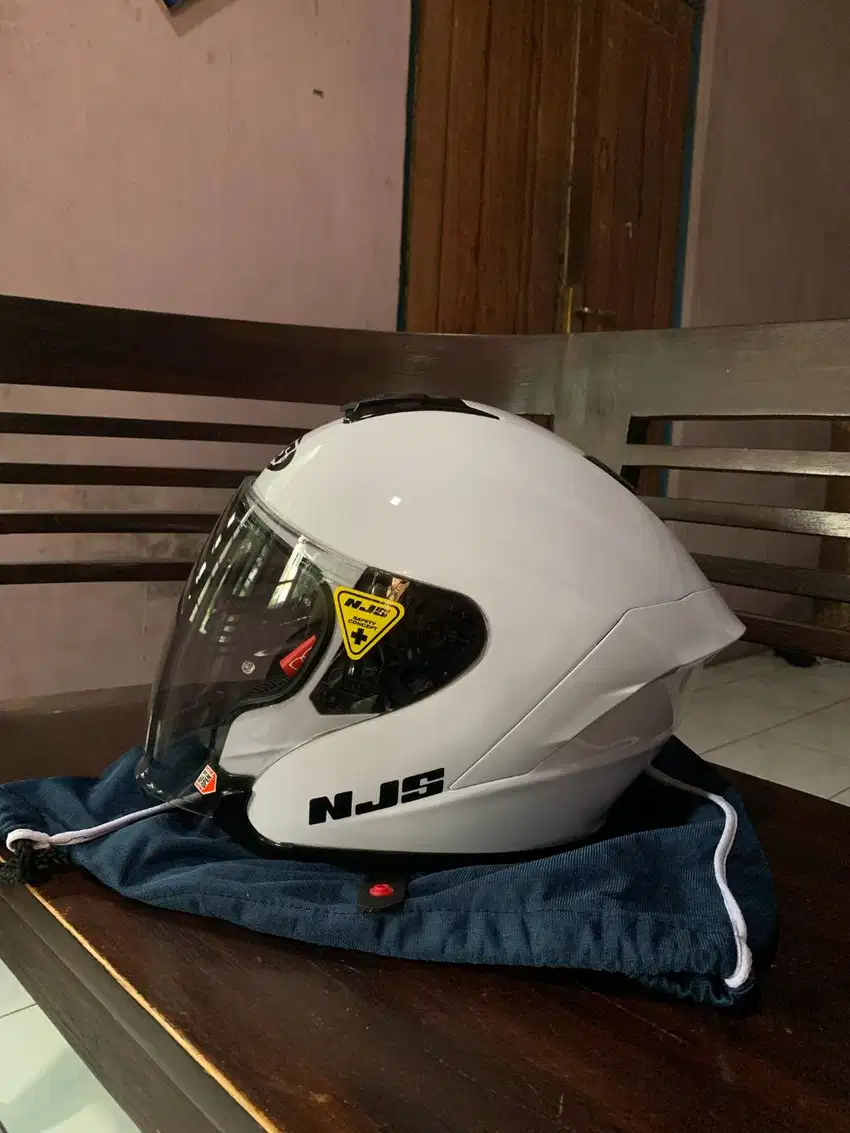 NJS KAIROZ WHITE