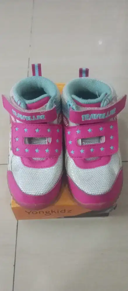 Sepatu anak perempuan JJ Kids