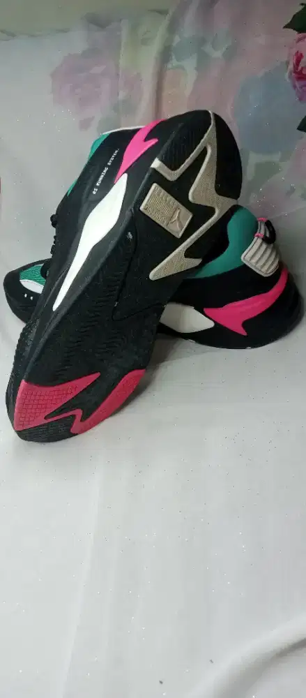Original sneaker olahraga pink size 43 puma RX tanpa box bersih bagus