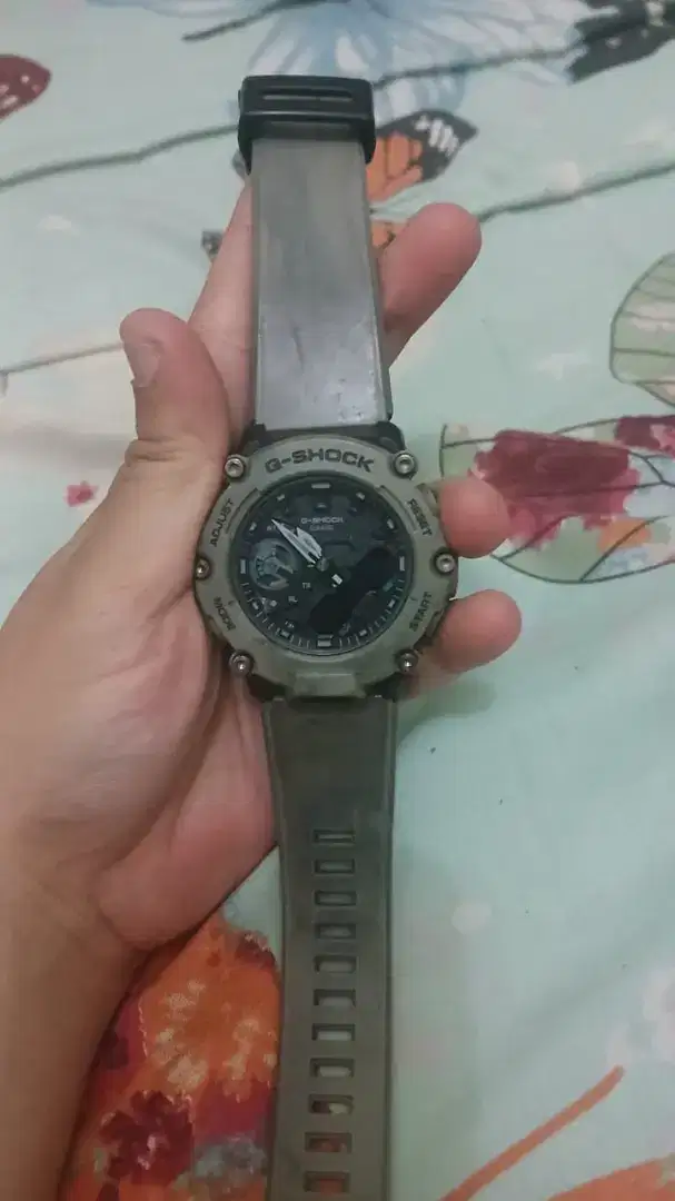 Casio G-Shock 5674 GA-2200 SL